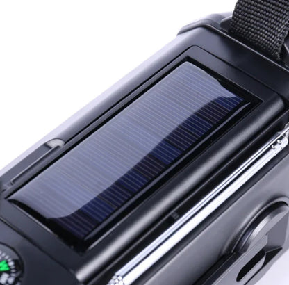 Nødradio – 10 000 mAh innebygd powerbank, lommelykt og veivgenerator