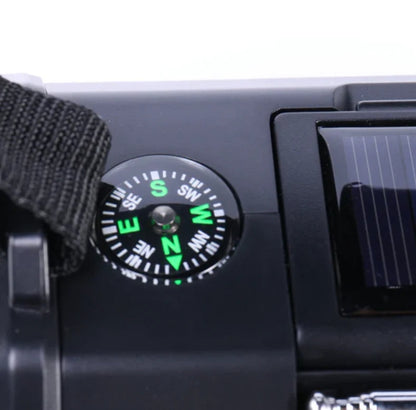 Nødradio – 10 000 mAh innebygd powerbank, lommelykt og veivgenerator